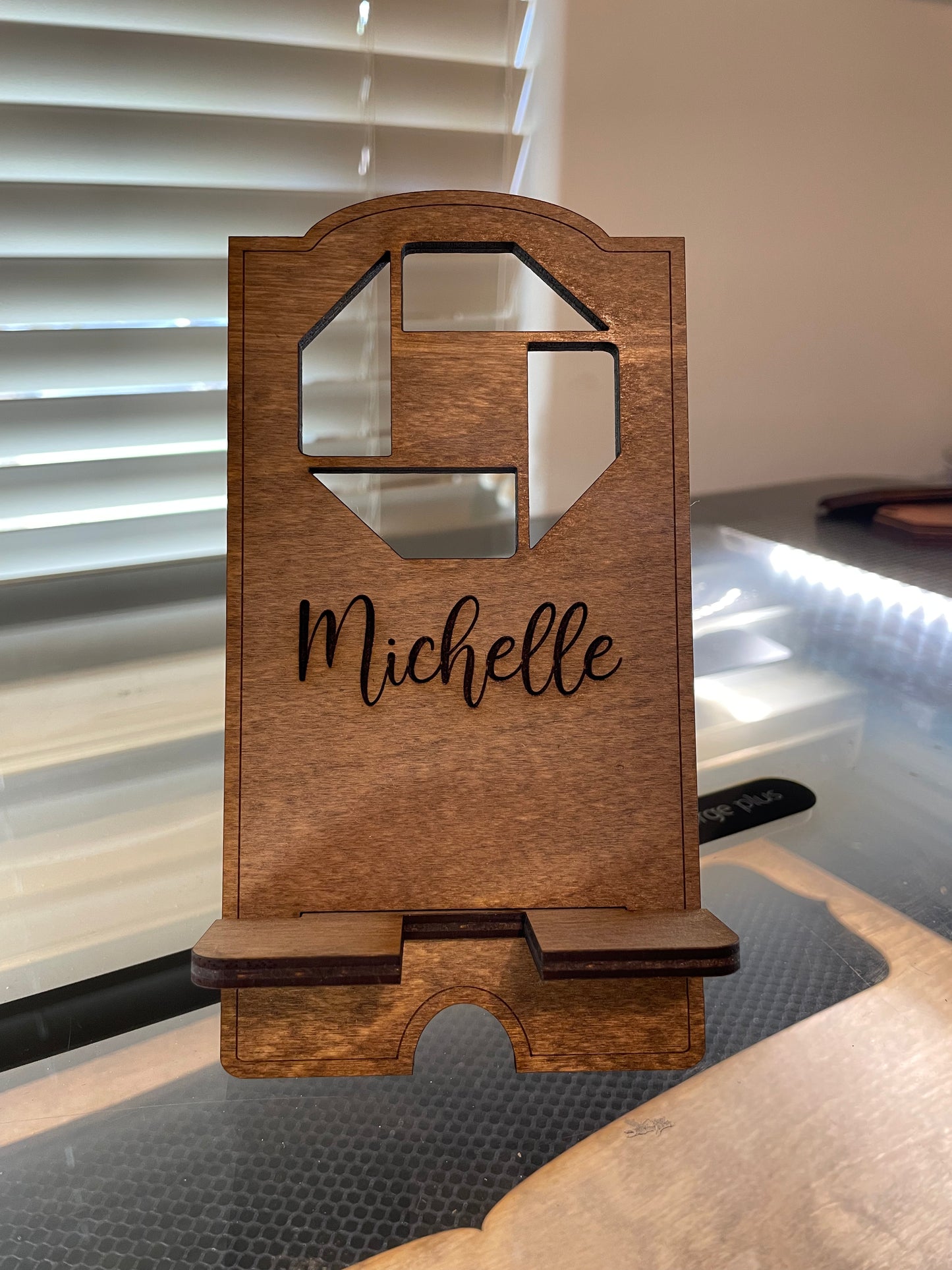 Custom Cell Phone Stand