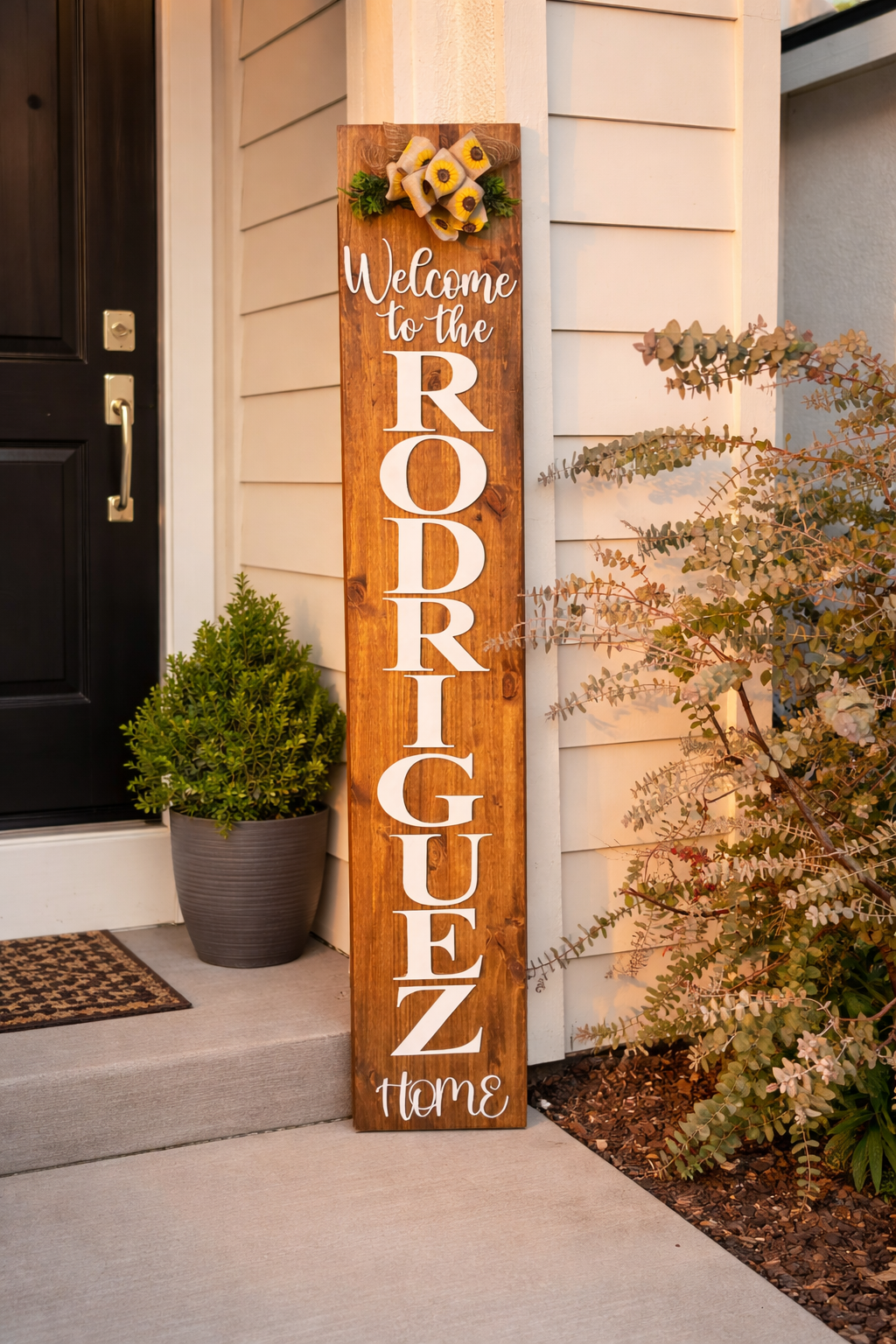 Porch Leaner Welcome Sign - Family Name